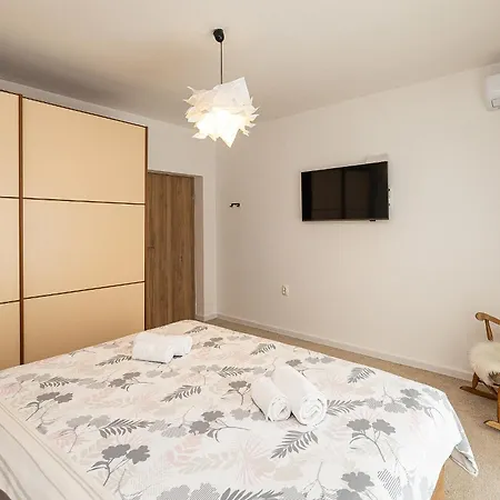 Gulin Ii Apartament