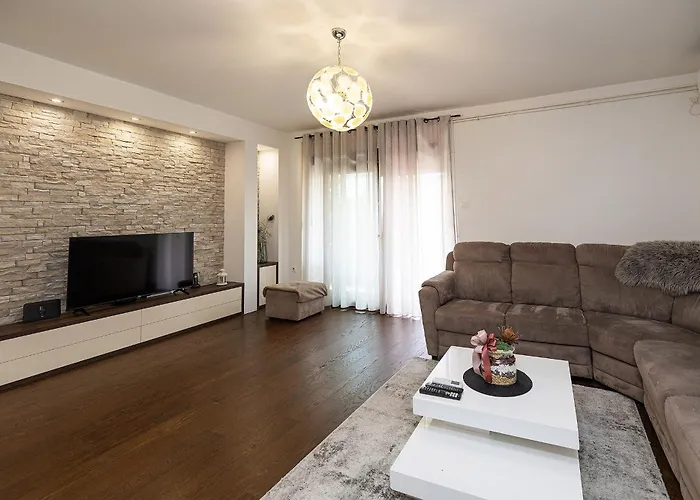 Apartment Gulin Ii *